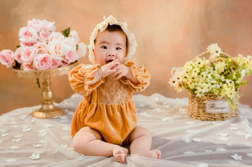 香河11个月宝宝会什么